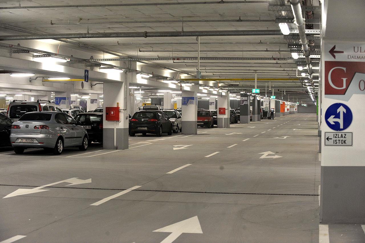 04.11.2010., Laniste, Zagreb - Posljednje pripreme za otvorenje Arena Centra i konferencija za medije povodom sutrasnjeg otvorenja za gradjanje.  Photo: Goran Stanzl/PIXSELL