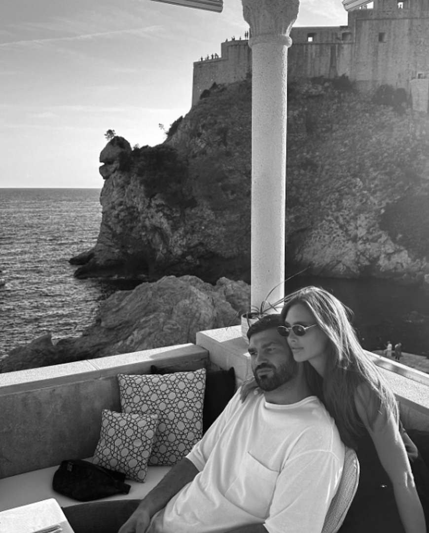 Marinela je ranije opisala i kako izgleda gledati supruga dok se bori. "Kad Filip uđe u ring, nije ga teško gledati jer je stvarno nadmoćniji i onda je sve lakše. Ali do tog dana to je užasno stresno, nema spavanja", rekla je, otkrivši i da supružnici imaju posebno pravilo uoči njegovih mečeva – dan prije borbe ne provode vrijeme zajedno.
