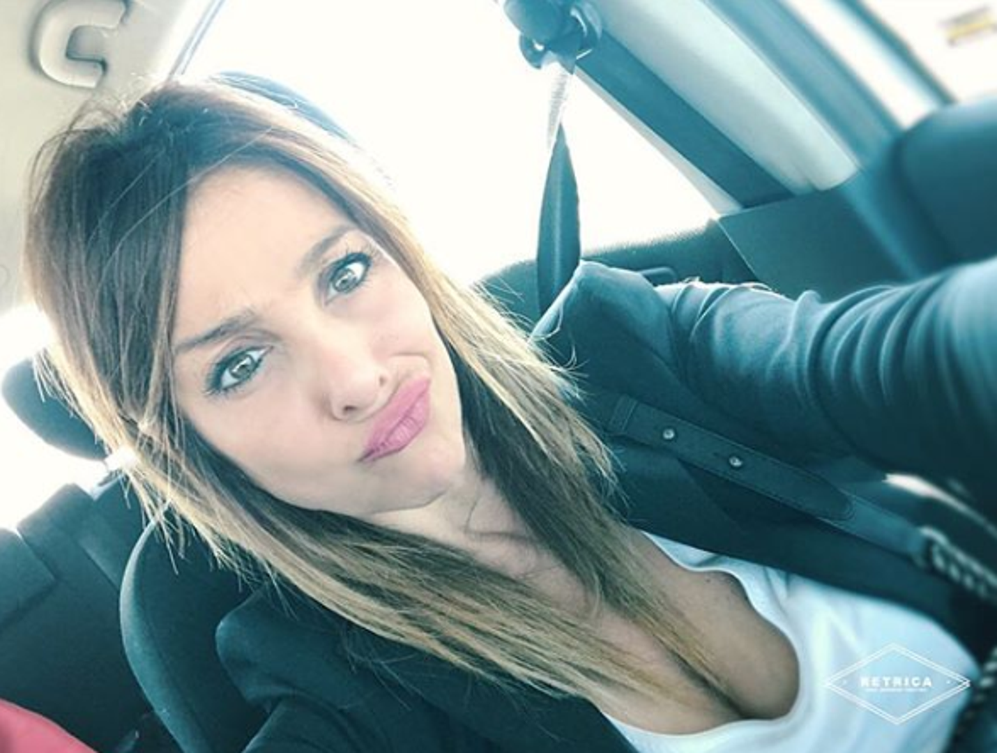 Francesca je unazad nekoliko mjeseci postala zvijezda talijanskih medija zbog atraktivnog izgleda i izazovnih fotografija na društvenim mrežama zbog kojih joj je i sin zamjerio. 