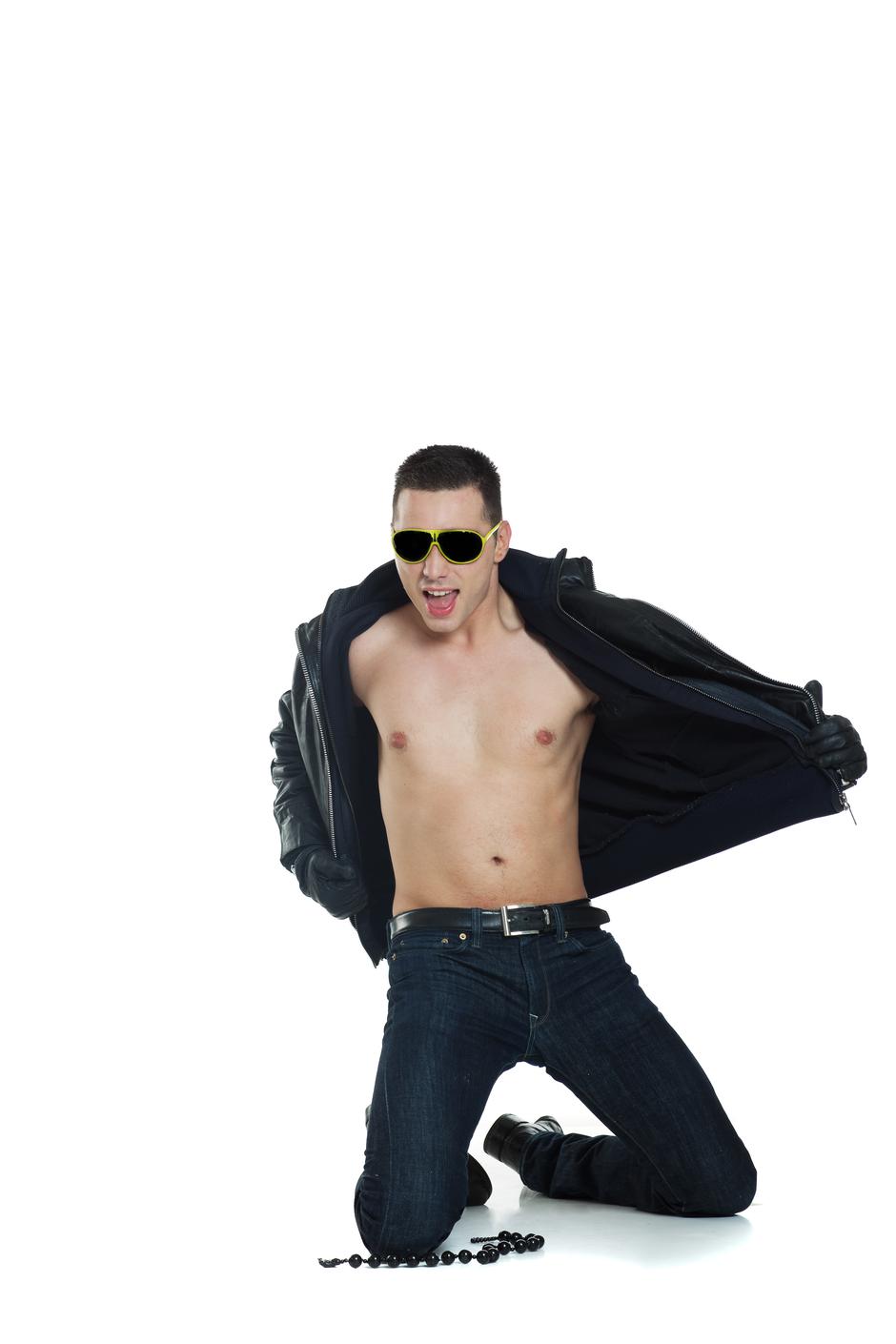 Muškarac dječačkog izgleda