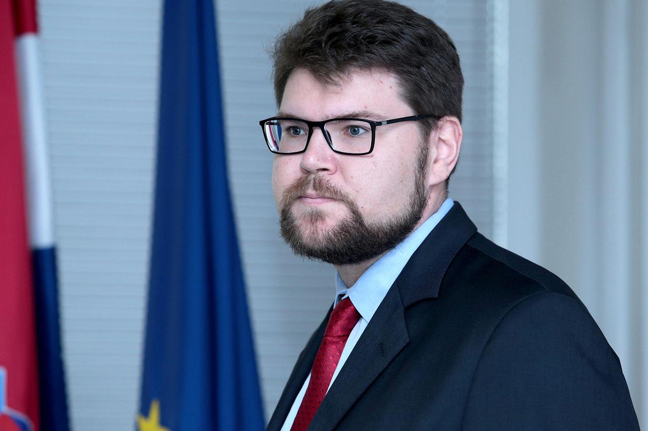 Peđa Grbin
