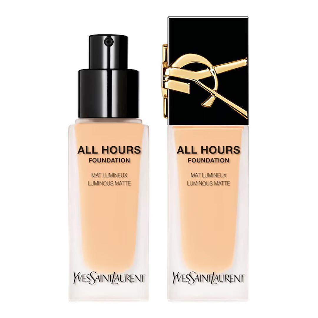 YVES SAINT LAURENT All Hours Foundation - 24-satni mat puder s visokom pokrivnošću, 67 eura