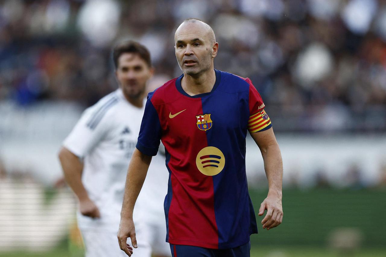 FC Barcelona Legends v Real Madrid Legends