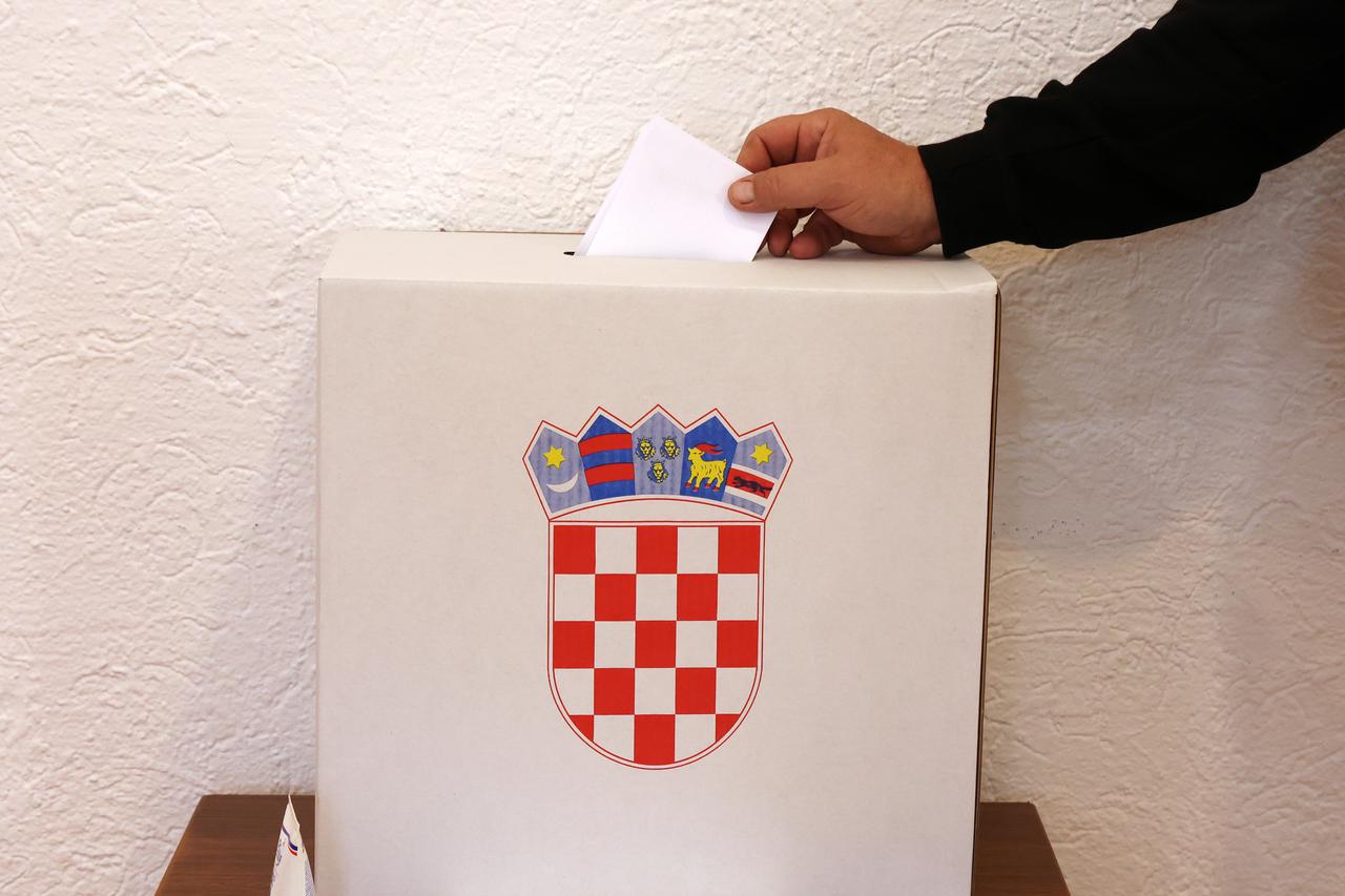 Zagreb: Predsjednički kandidat Dragan Primorac predstavio svoj izborni program