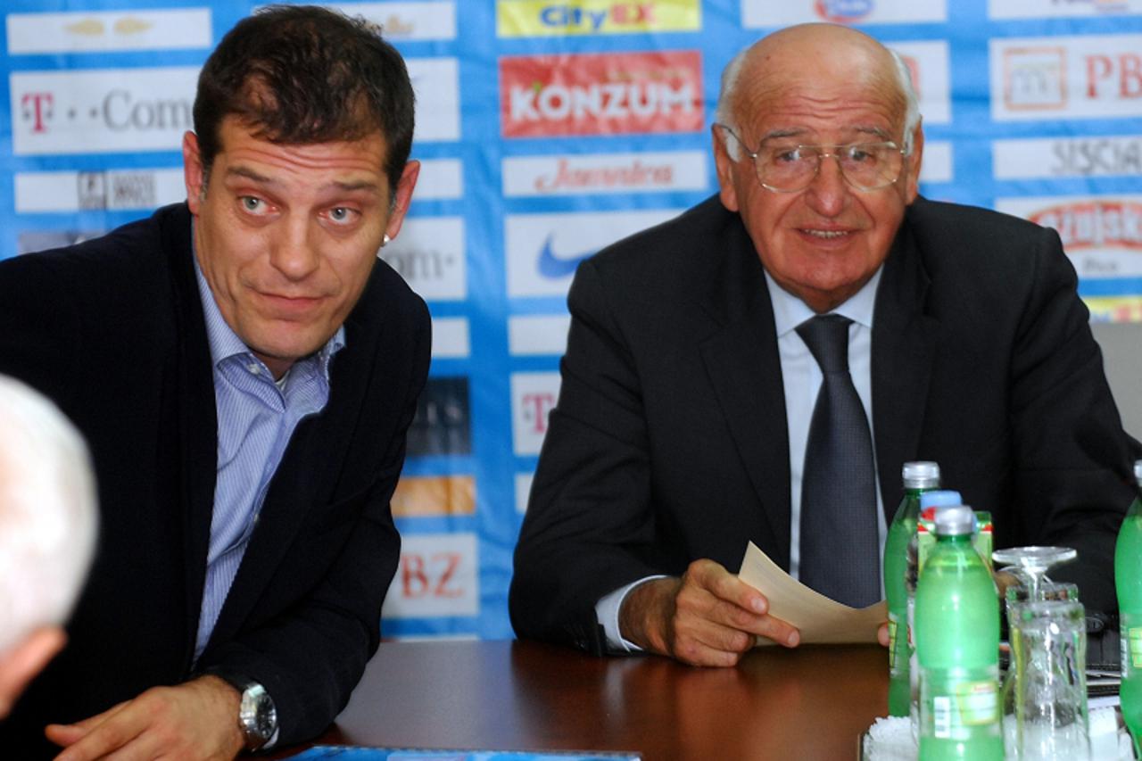 'za sport.....23. 10. 2009. rusanova/hrvatski nogometni savez/izvrsni odbor hns-a/slaven bilic i vlatko markovic Photo: Zeljko Hladika/Vecernji list'