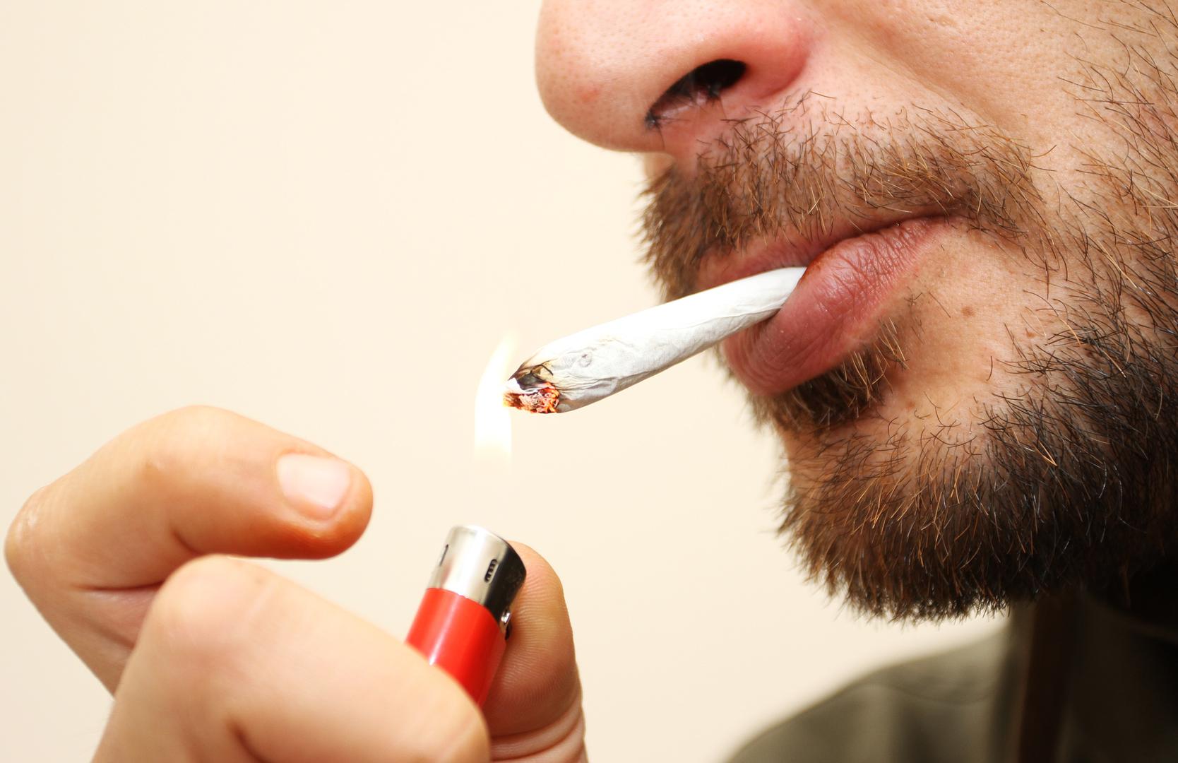 Pušenje - Mnogi misle kako pušenje negativno utječe samo na pluća. To je pogrešno. Opasni sastojci u cigaretama ugrožavaju cjelokupno zdravlje, tako i krvne žile. 