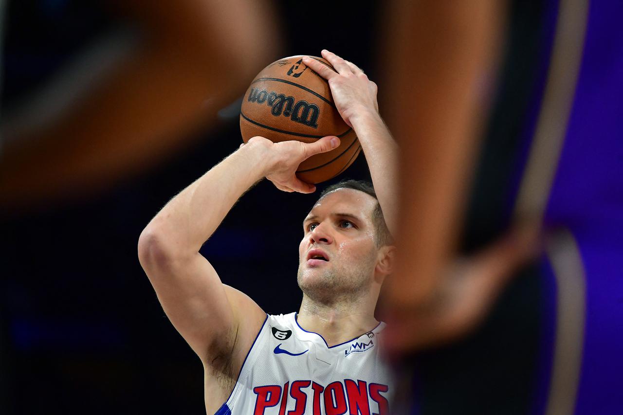 NBA: Detroit Pistons at Los Angeles Lakers