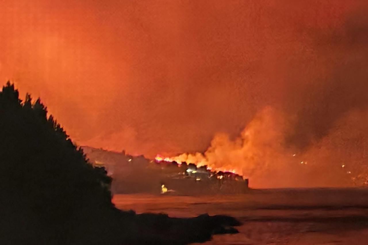 Požar Lokva Rogoznica