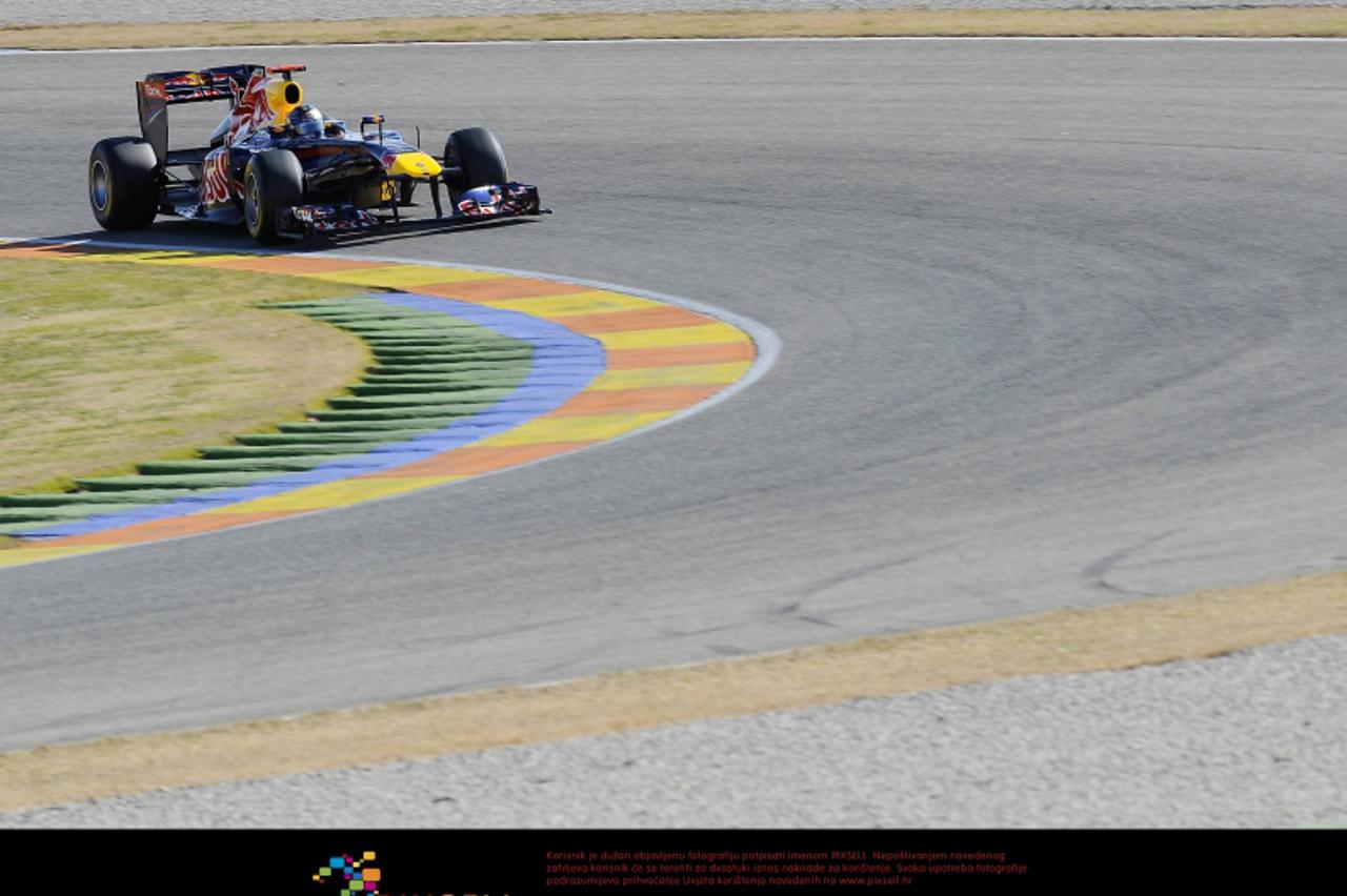 '01.02.2011, Street Circuit. Jerez, ESP, Formel 1 Test 1 Valencia 2011,  im Bild Sebastian Vettel (GER), Red Bull Racing- Foto © nph / Dieter Mathis'