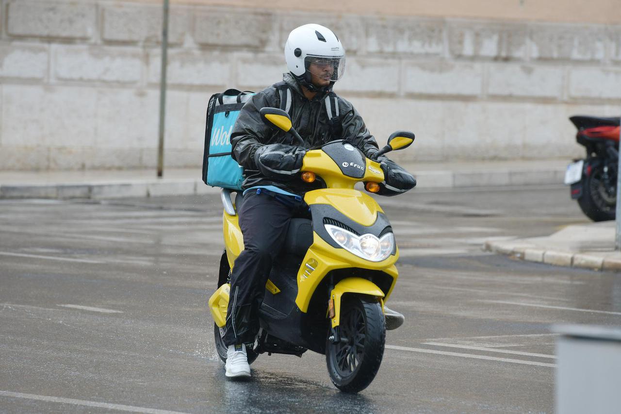 Šibenik: Strani radnici, dostavlja?i Wolta