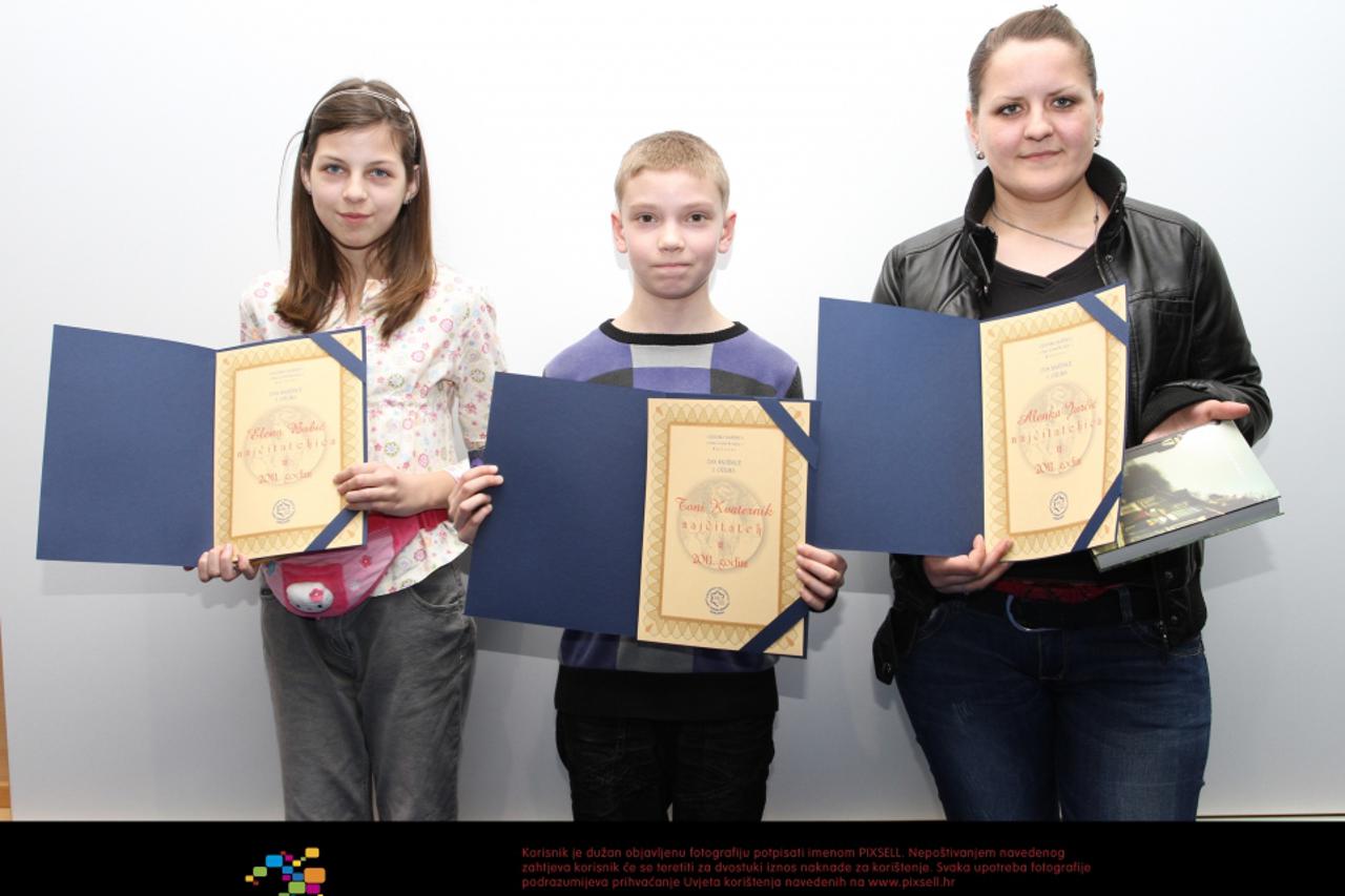 citatelji01_PXL_kar_030312