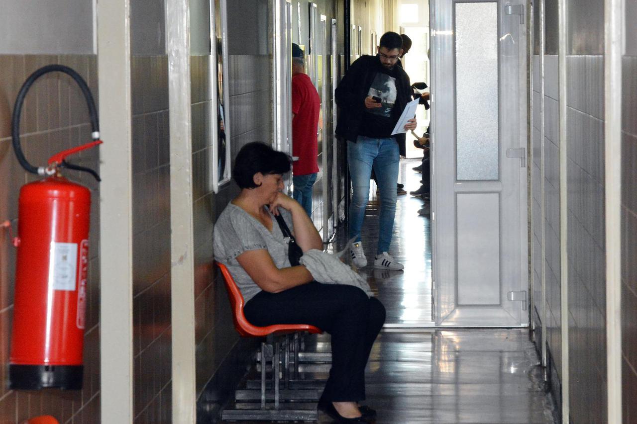 Slavonski Brod: U hodnicima i čekaonicama Doma zdravlja nema gužve