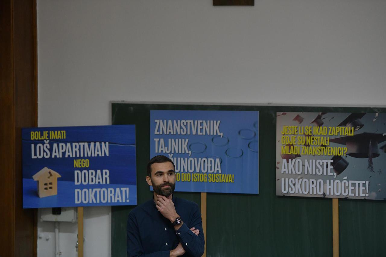 Zagreb: Održan prosvjedni skup ‘Mladi u znanosti - visokoobrazovani, nisko plaćeni'  