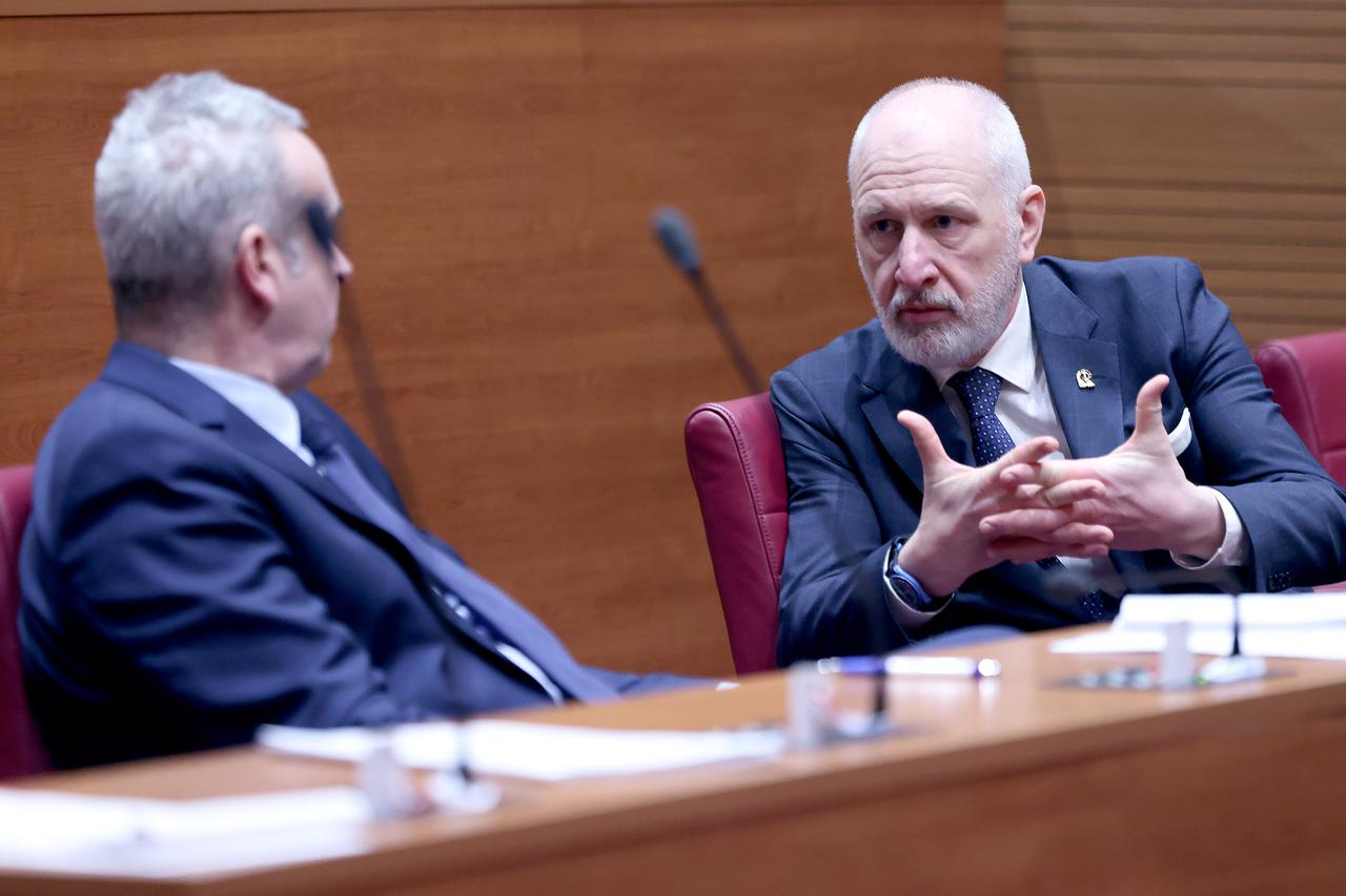 Zagreb: Sabor o Izvješću Mandatno-imunitetnog povjerenstva