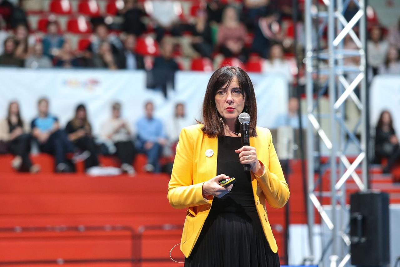 Ministrica Divjak održala predavanje na Nacionalnom stručnom skupu