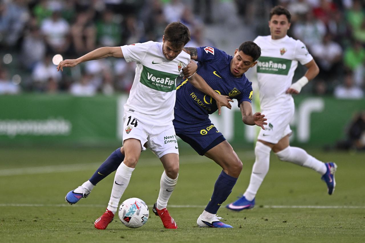 LaLiga - Elche v Atletico Madrid