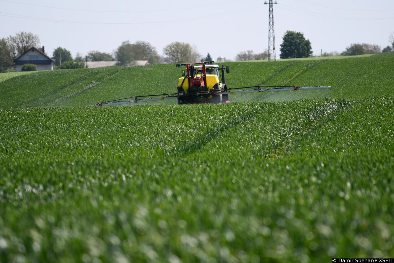 Korištenje zaštitnih sredstava, pesticida, na usjevima u okolici Koprivnice