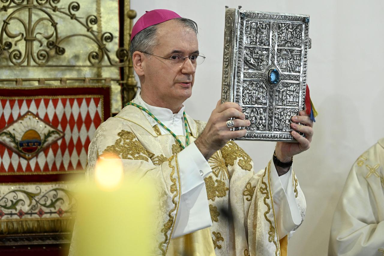 Monsinjor Dražen Kutleša preuzeo službu novog zagrebačkog nadbiskupa