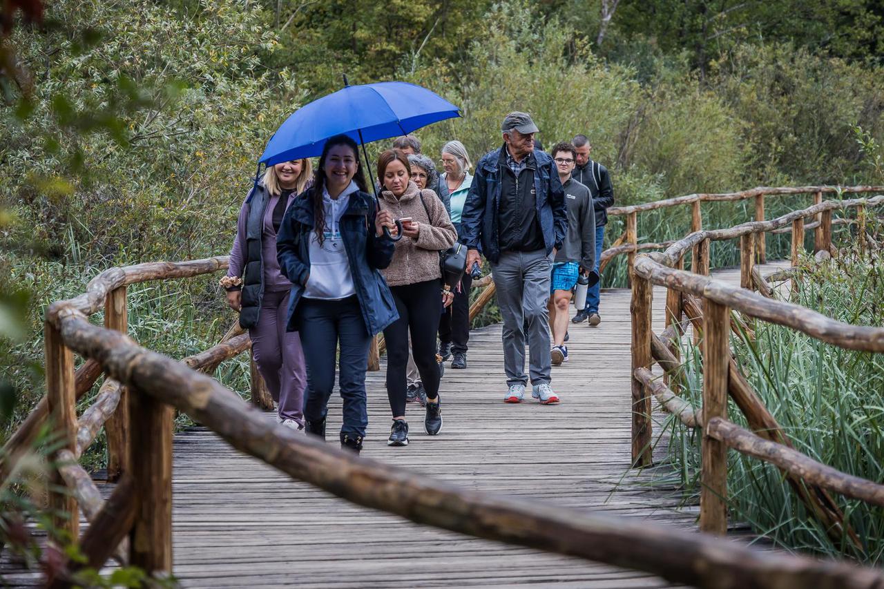 Kišno jesenski ugođaj na Plitvičkim Jezerima