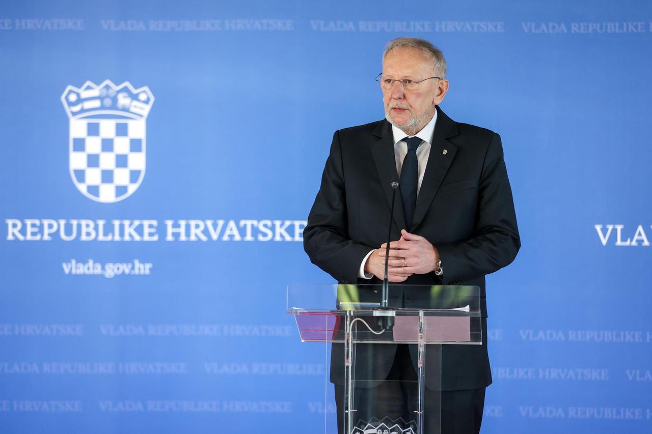 Zagreb: Izjave Davora Božinovića i Gordana Grlića Radmana nakon  sjednice Vlade