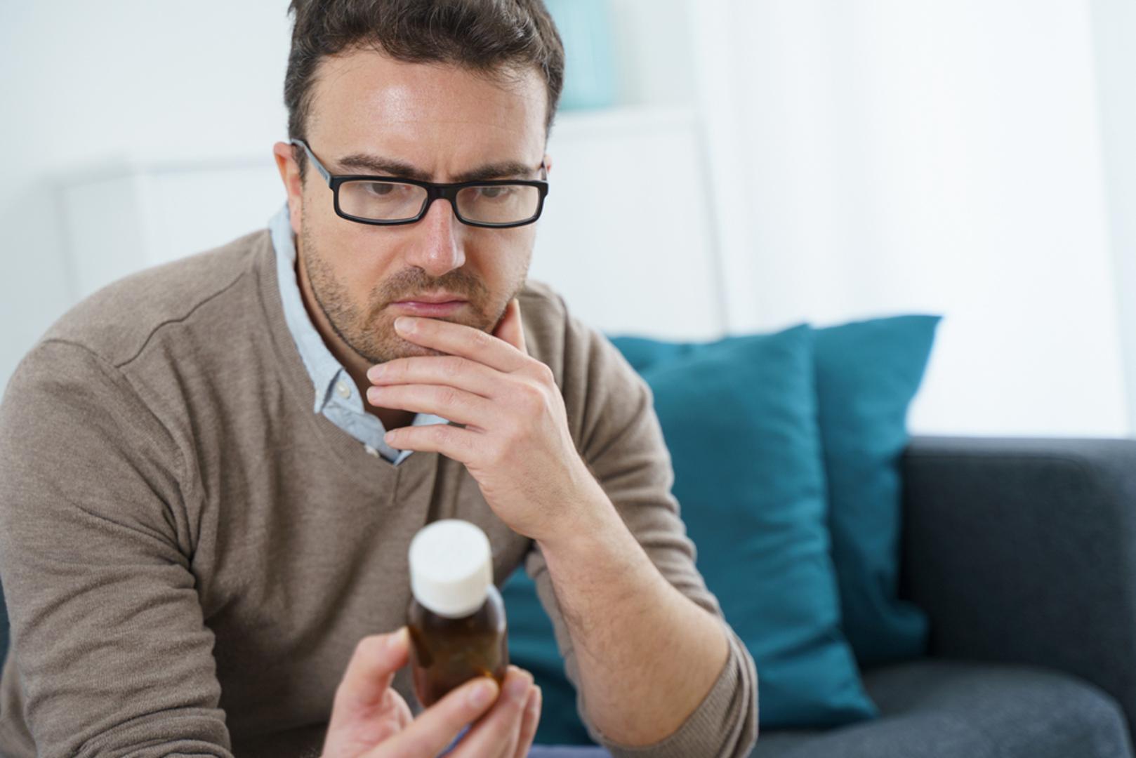 Blizanci: Blizanci su znatiželjni i nemirni, pa se njihove misli lako zaokupe zdravstvenim pitanjima. Često skaču s teme na temu, pa im i najmanji simptom postane opsesija. Kako vole dijeliti brige s drugima, Blizanci nerijetko pričaju prijateljima i liječnicima o svojim 'bolestima', tražeći potvrdu i smirenje.