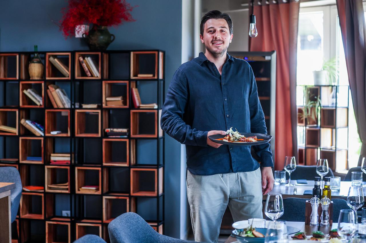 Zagreb: Restoran Barrel