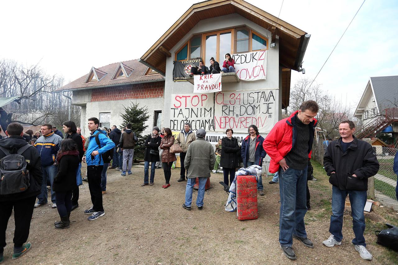 obitelj Cvjetković Živi zid deložacija