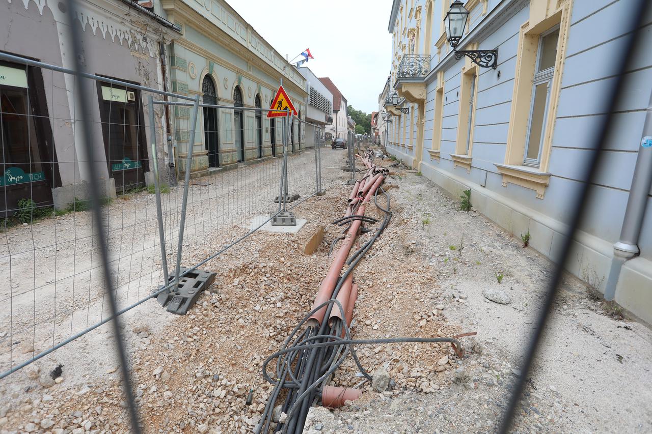 Konferencija za medije inicijative gradana o slucaju ostecenja zgrada 