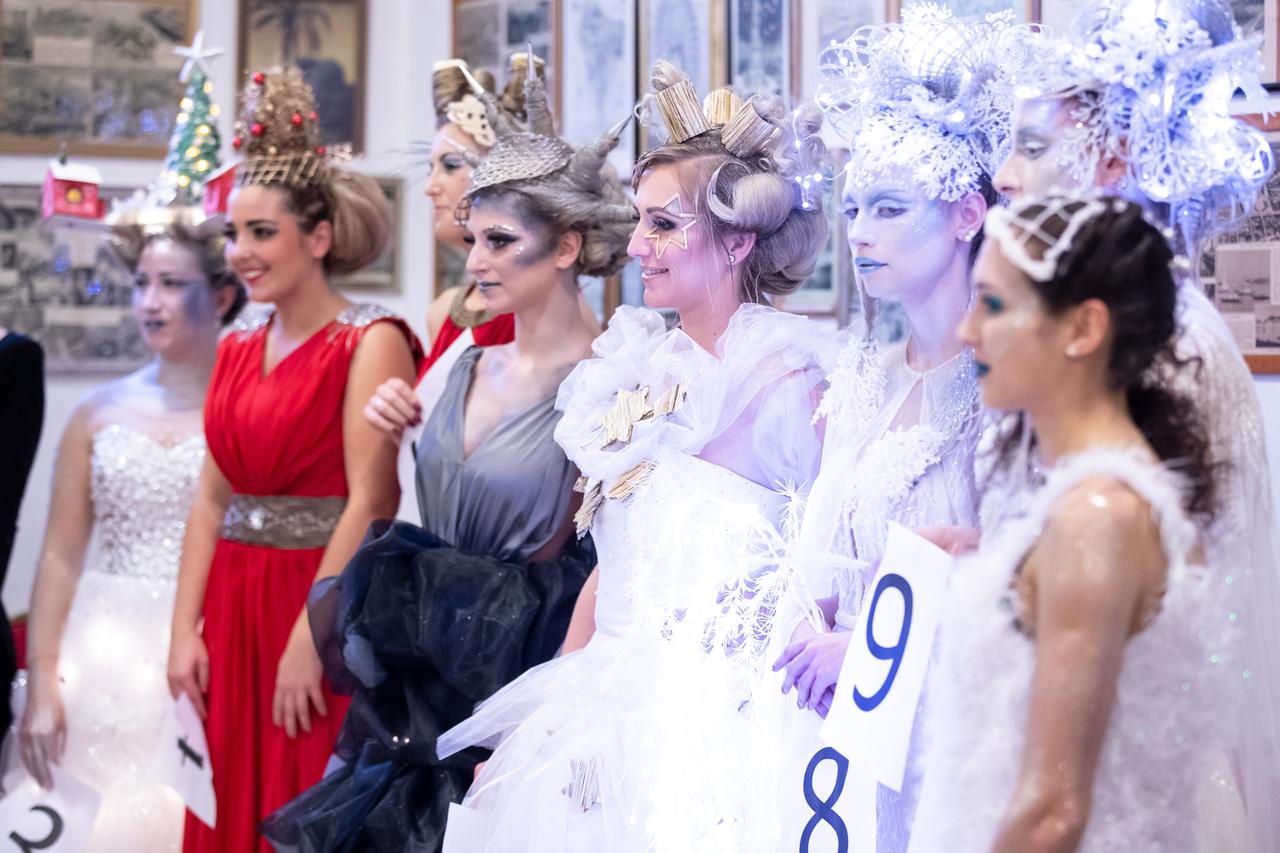 Festival kose "Advent u kosi" na kojem je izabrana najljepša adventska frizura
