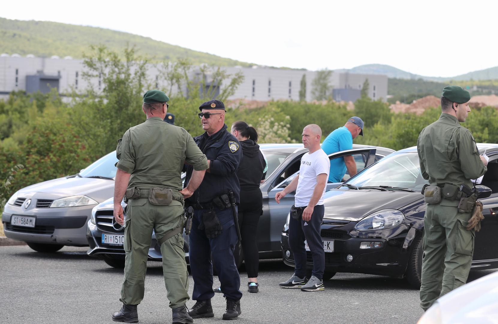 Nakon Dinamovog kiksa protiv Lokomotive u subotu (1:1) postalo je jasno da Rijeka pobjedom u Splitu može i matematički potvrditi naslov prvaka kolo prije kraja. Za to će Riječanima trebati pobjeda nad Hajdukom, koji je također još uvijek u igri za titulu.