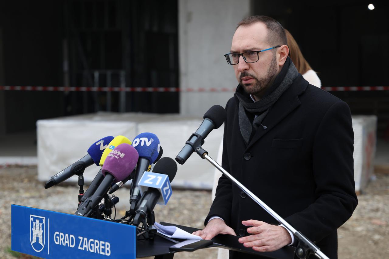 Zagreb: Gradonačelnik Tomašević obišao je radove na izgradnji dječjeg vrtića Milana Sachsa