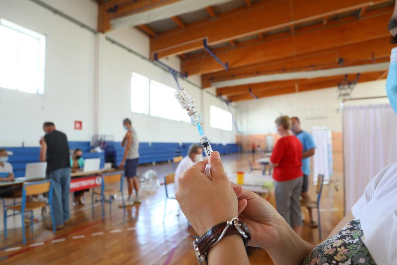Karlovac: Dobar odaziv građana na cijepljenje