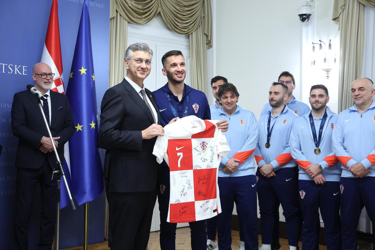 Zagreb: Predsjednik Vlade Andrej Plenković primio je hrvatsku futsalsku reprezentaciju