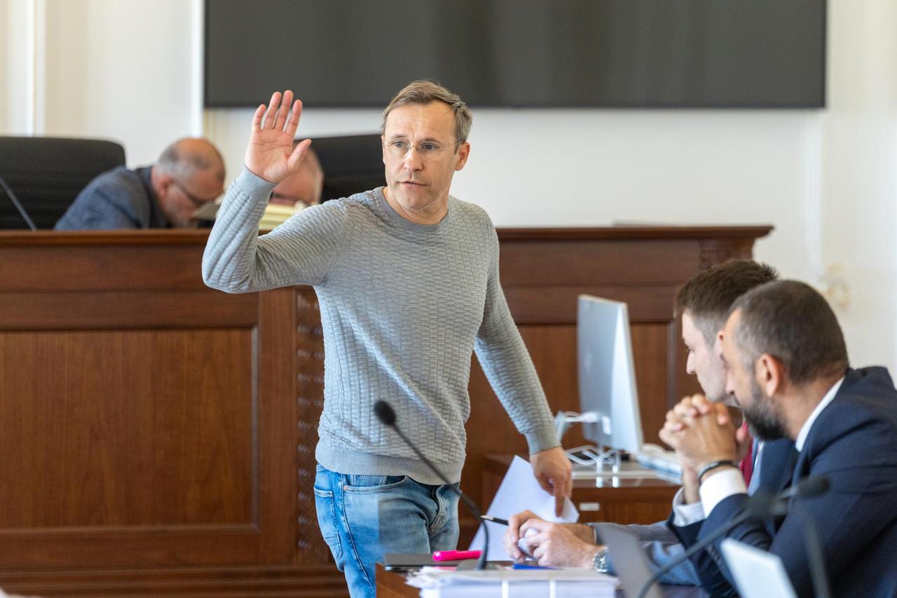 Osijek: Na suđenju Mamićima svjedočili Ivan Bošnjak, Dino Drpić i Tomislav Svetina