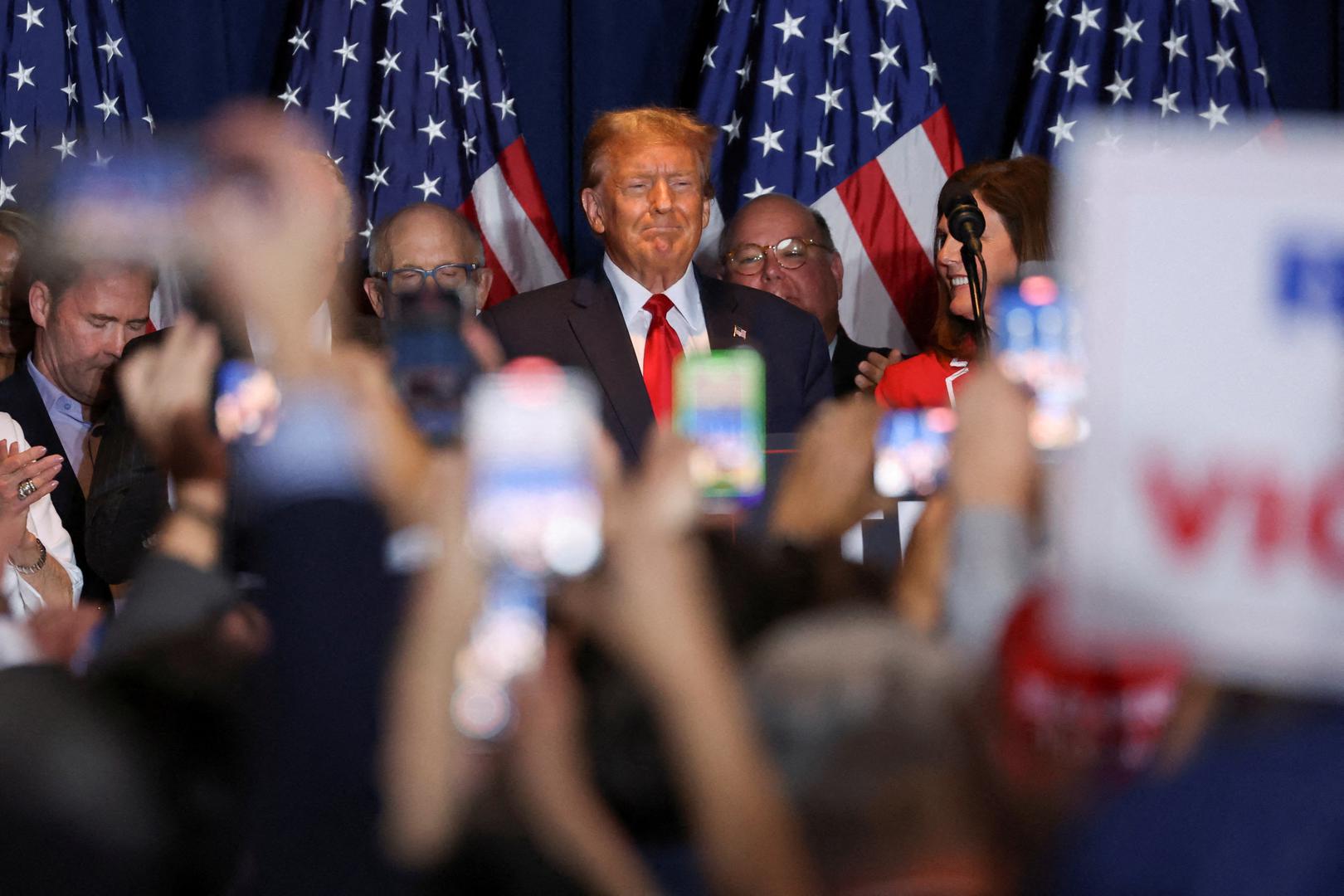 Republican presidential candidate and former U.S. President Donald Trump stands on stage as he hosts a South Carolina Republican presidential primary election night party in Columbia, South Carolina, U.S. February 24, 2024. REUTERS/Shannon Stapleton     TPX IMAGES OF THE DAY Photo: SHANNON STAPLETON/REUTERS
