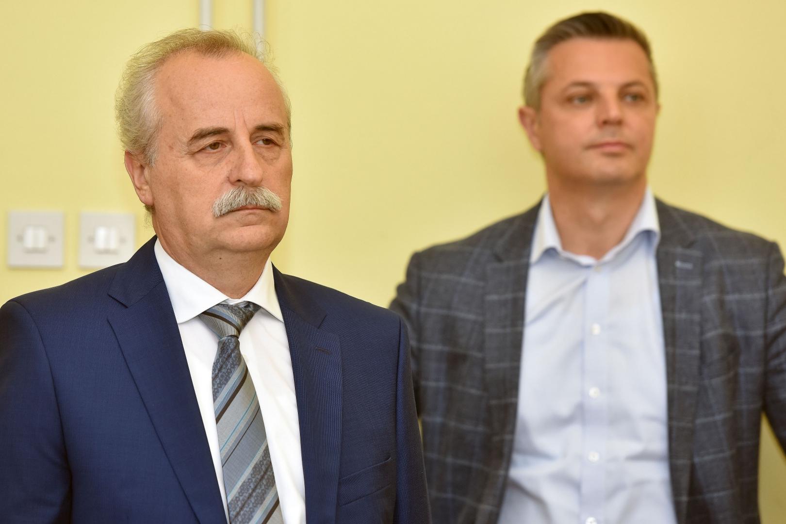 17.05.2020., Cakovec - Medjimurski demokratski savez (MDS) novi je clan Restart koalicije. Mladen Novak i gradonacelnik Cakovca Stjepan Kovac.Photo: Vjeran Zganec Rogulja/PIXSELL