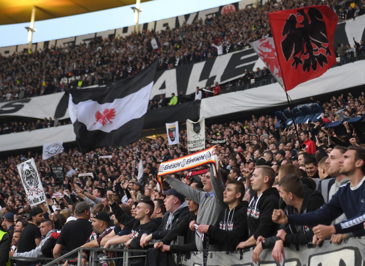 U Njemačkoj su popularne stajaće tribine, a takvu ima i Eintracht