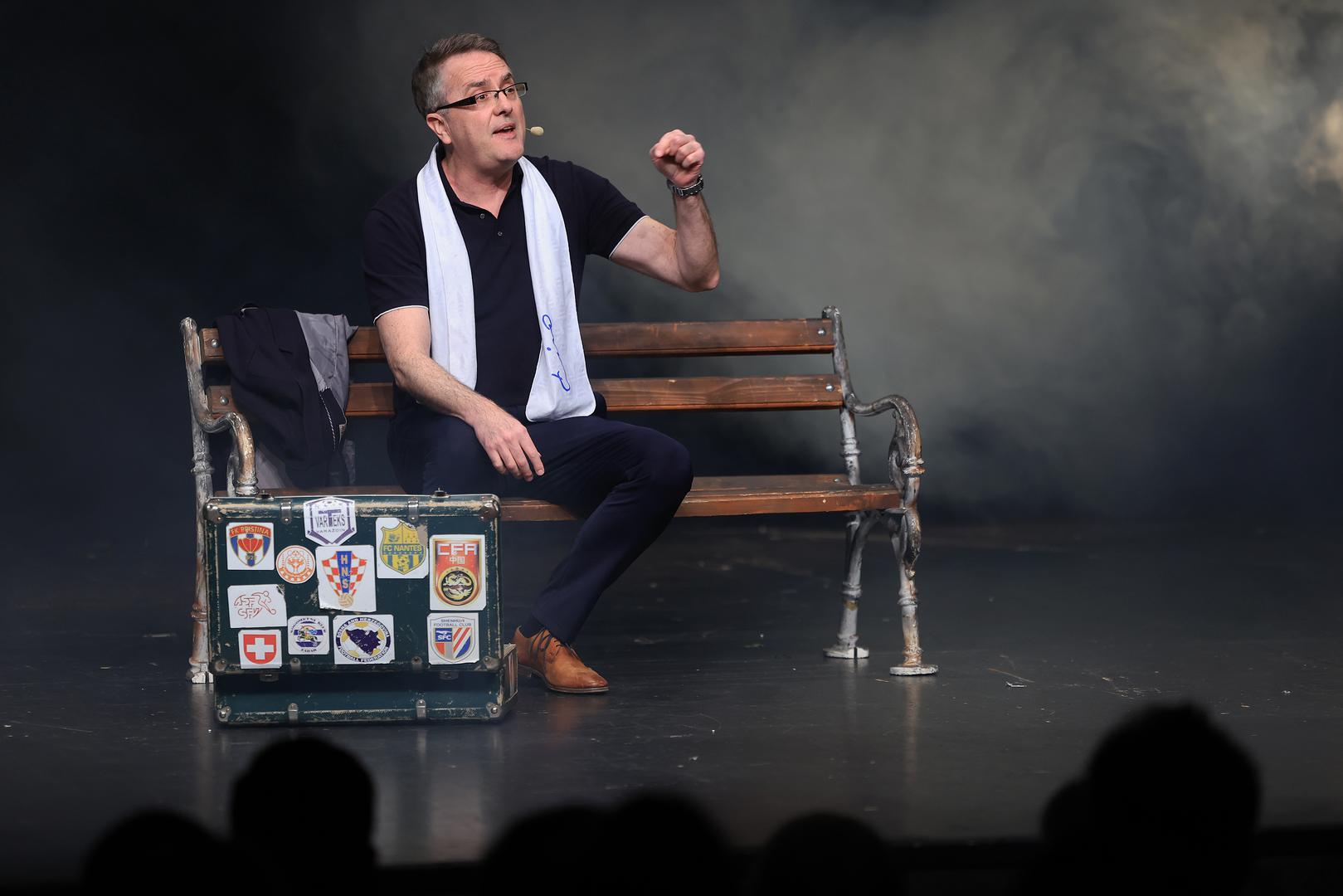 Među gledateljima našli su se i sin Ćire Blaževića Miroslav Blažević, počasni predsjednik Dinama Velimir Zajec, upravitelj Dinamove zaklade Nema predaje Saša Pavličić Bekić te mnogi drugi