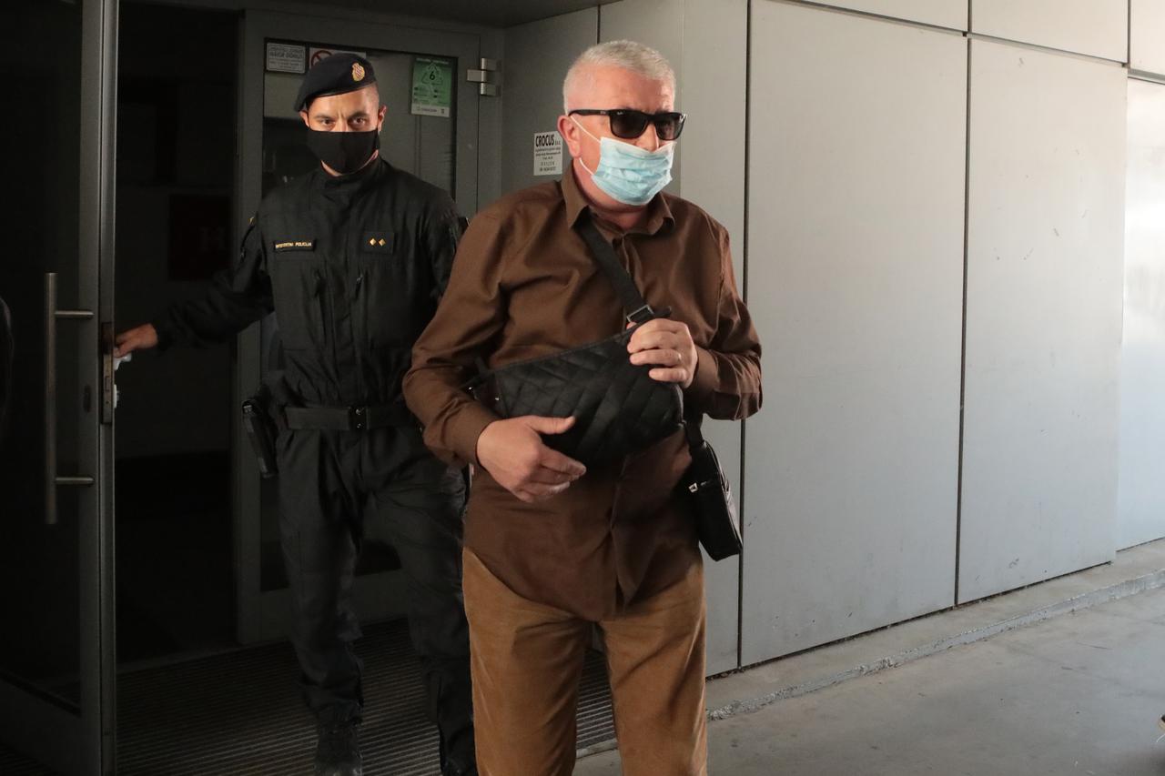 Osijek: Sudac Zvonko Vekić odlazi u pratnji istražitelja