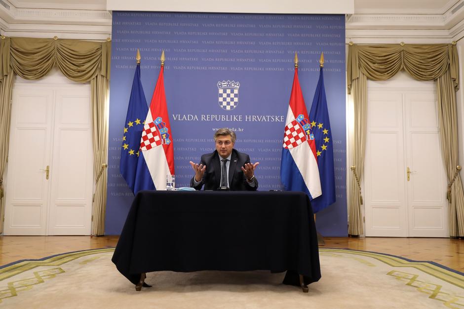 Premijer Plenković na konferenciji odgovorio na kritike koje mu je uputio predsjednik države