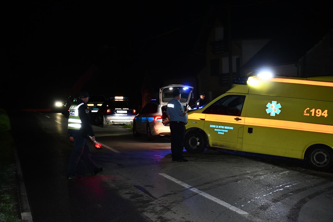 Sudarili su se teretni i putnički vlak, hitna odvozi ranjene s mjesta nesreće