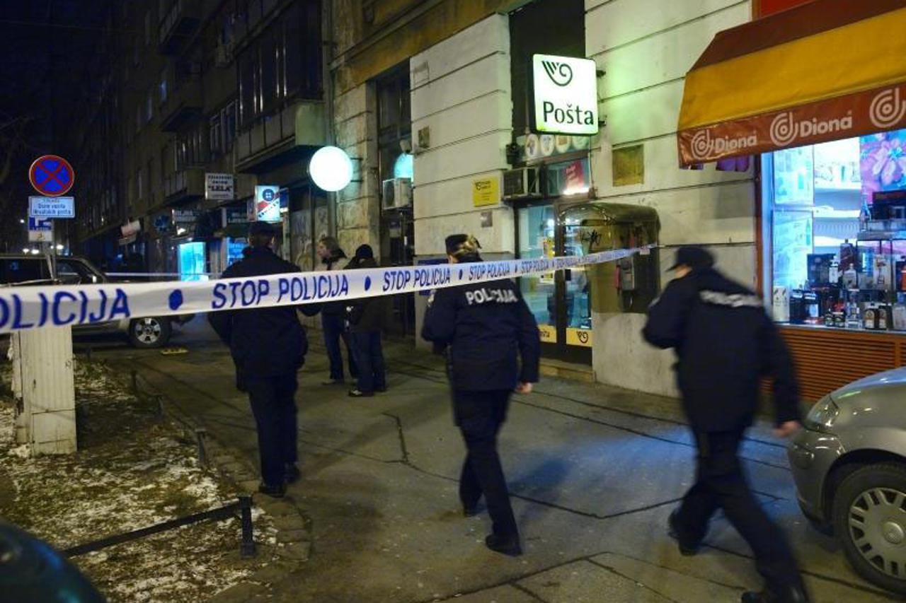 pljačka pošte (1)