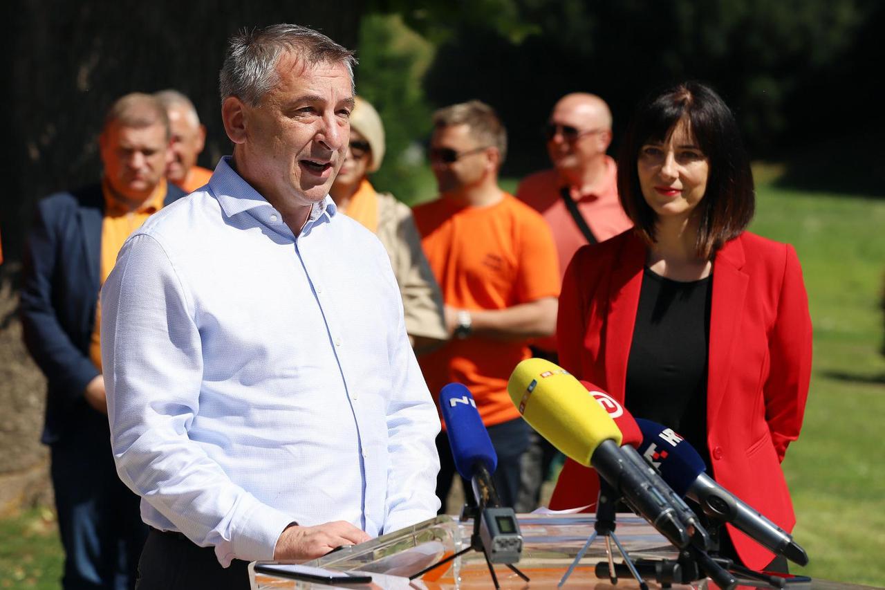 Varaždin: Štromar i Divjak održali zajedničku konferenciju za medije