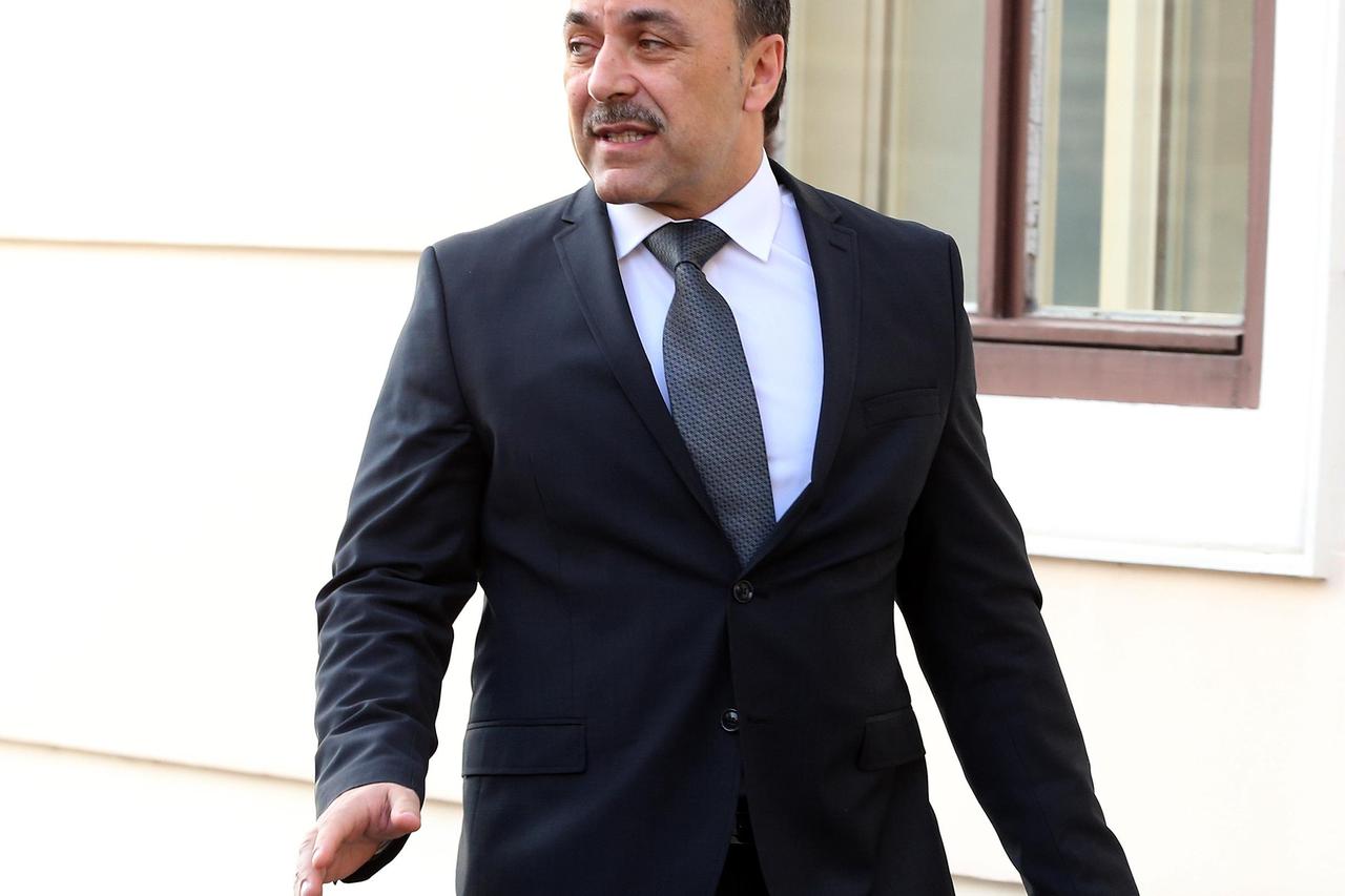 Vlaho Orepić