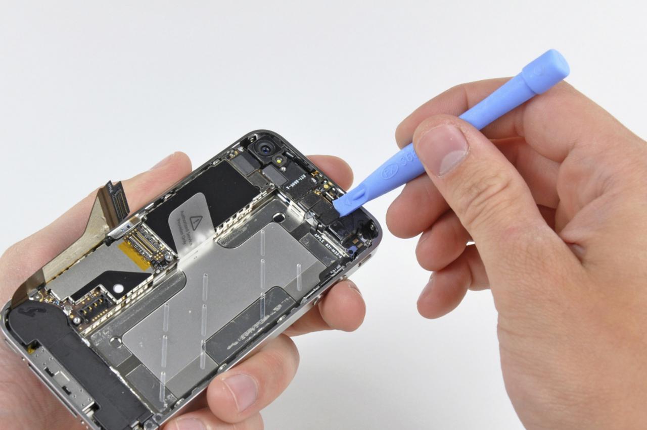 iPhone 4 rastavljen (1)