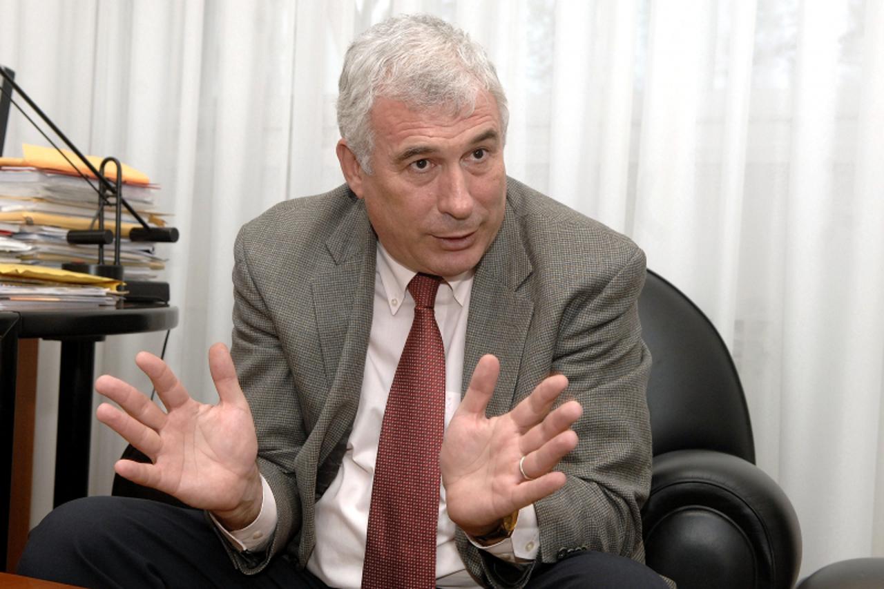 \'obzor...zagreb...21.04.2008.  kaciceva 26, arhitektonski fakultet, jure radic,  foto: Goran Stanzl\'