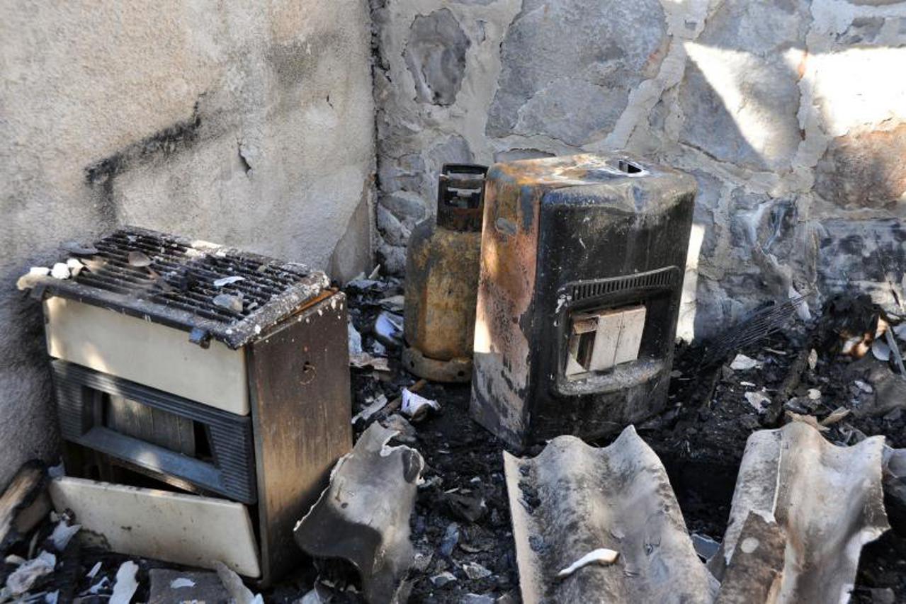 požar, zgarište (1)