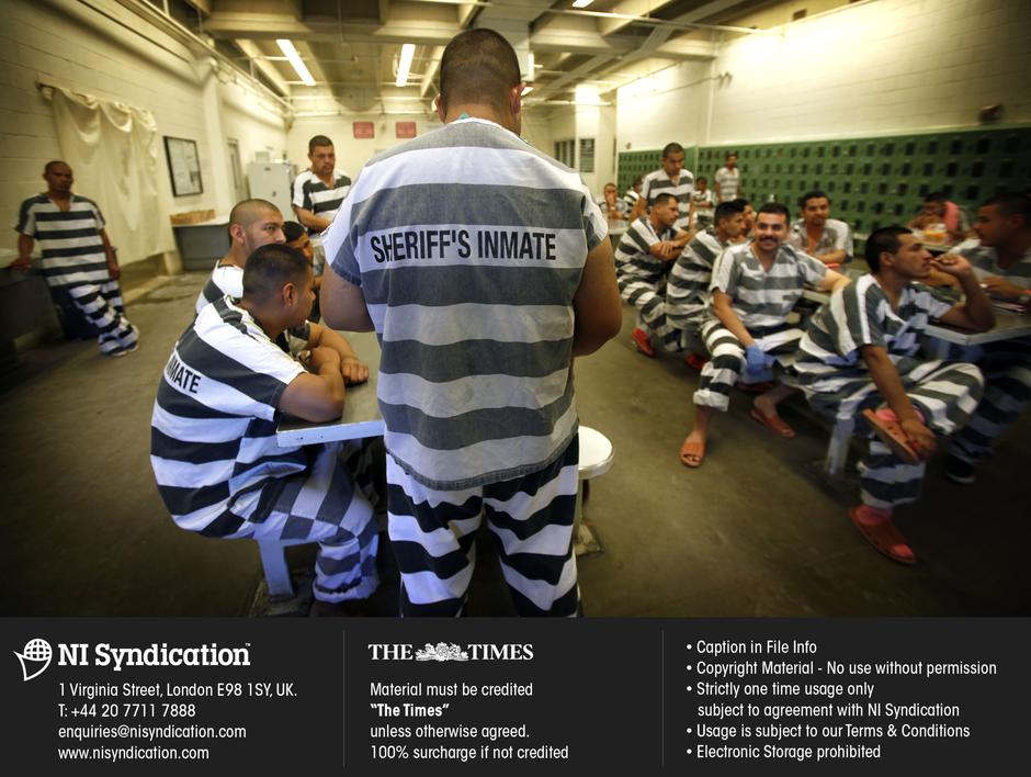 Prenapučeni zatvori