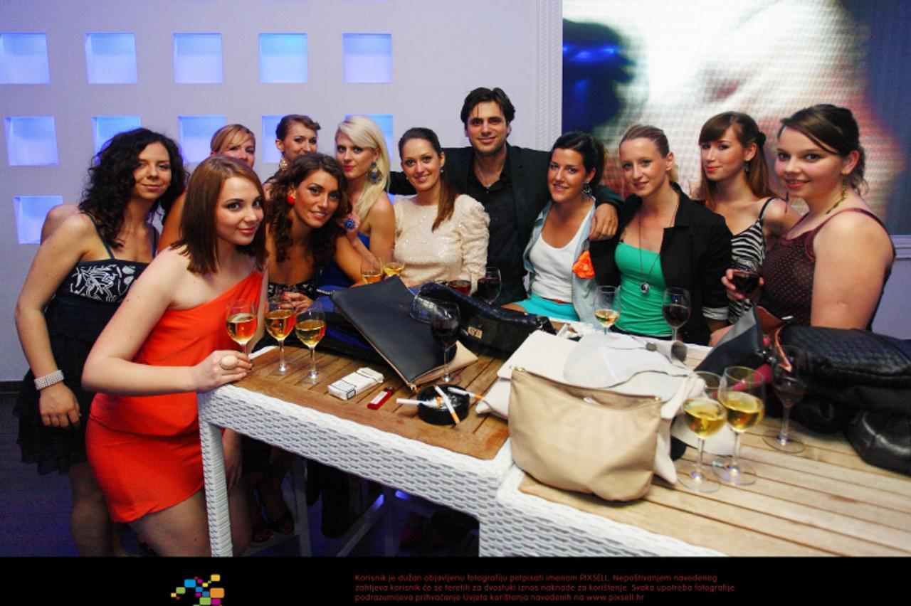 '12.06.2012., Zagreb - Ekskluzivni after party nakon koncerta 2cellos u lounge baru Matis. Stjepan Hauser. Photo: Tomislav Miletic/PIXSELL'