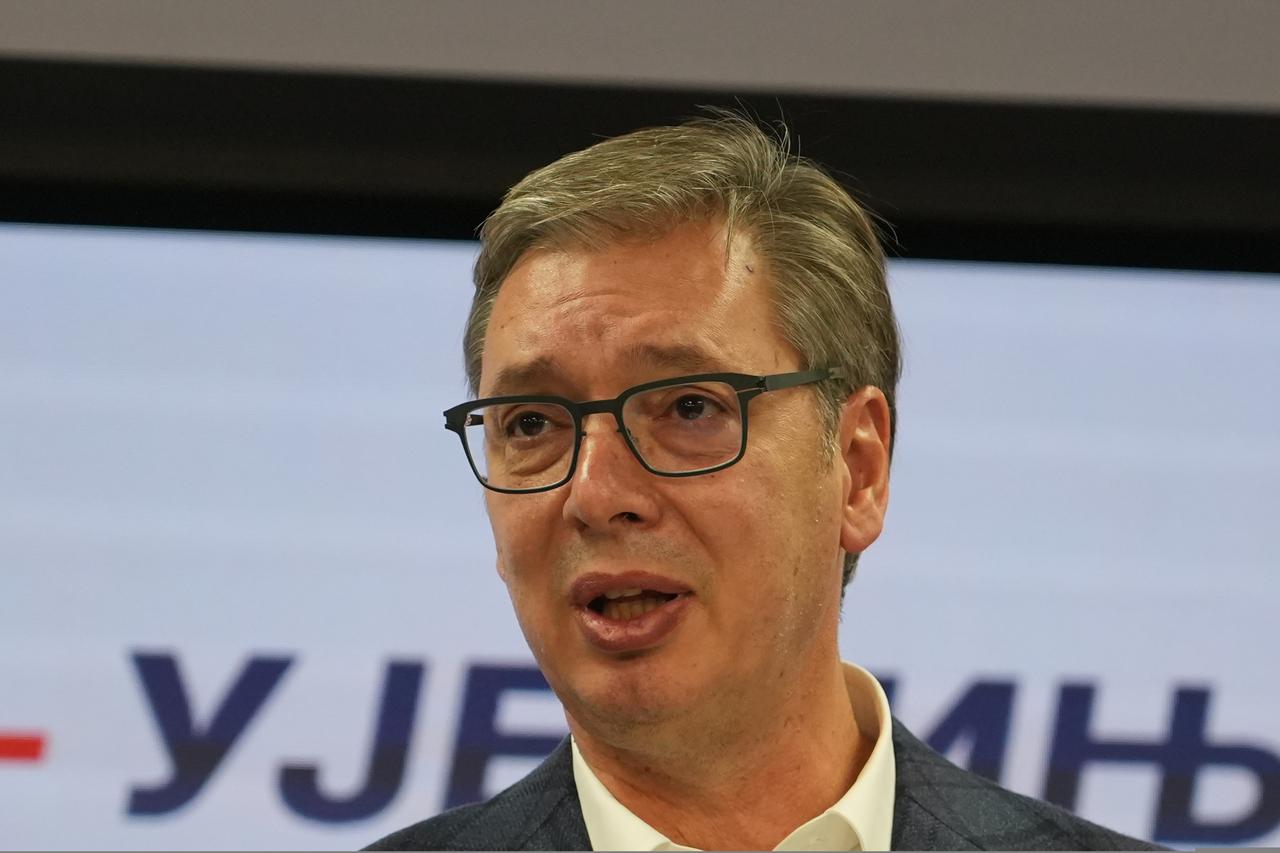 Beograd: Aleksandar Vučić obratio se u sjedistu Srpske napredne stranke